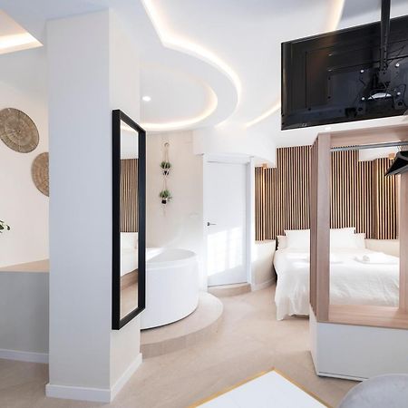 Malaga Boutique V.V Luxury Jacuzzy Apartment Exterior foto