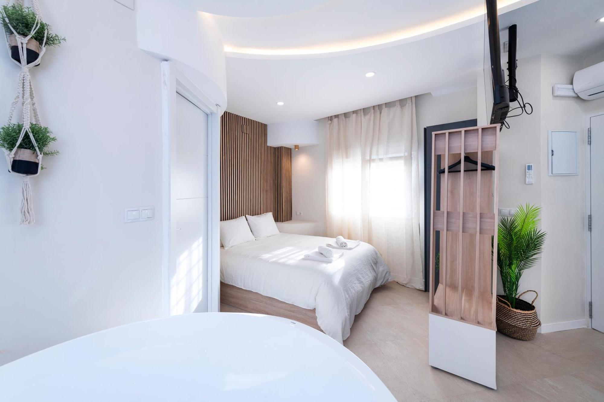 Malaga Boutique V.V Luxury Jacuzzy Apartment Exterior foto