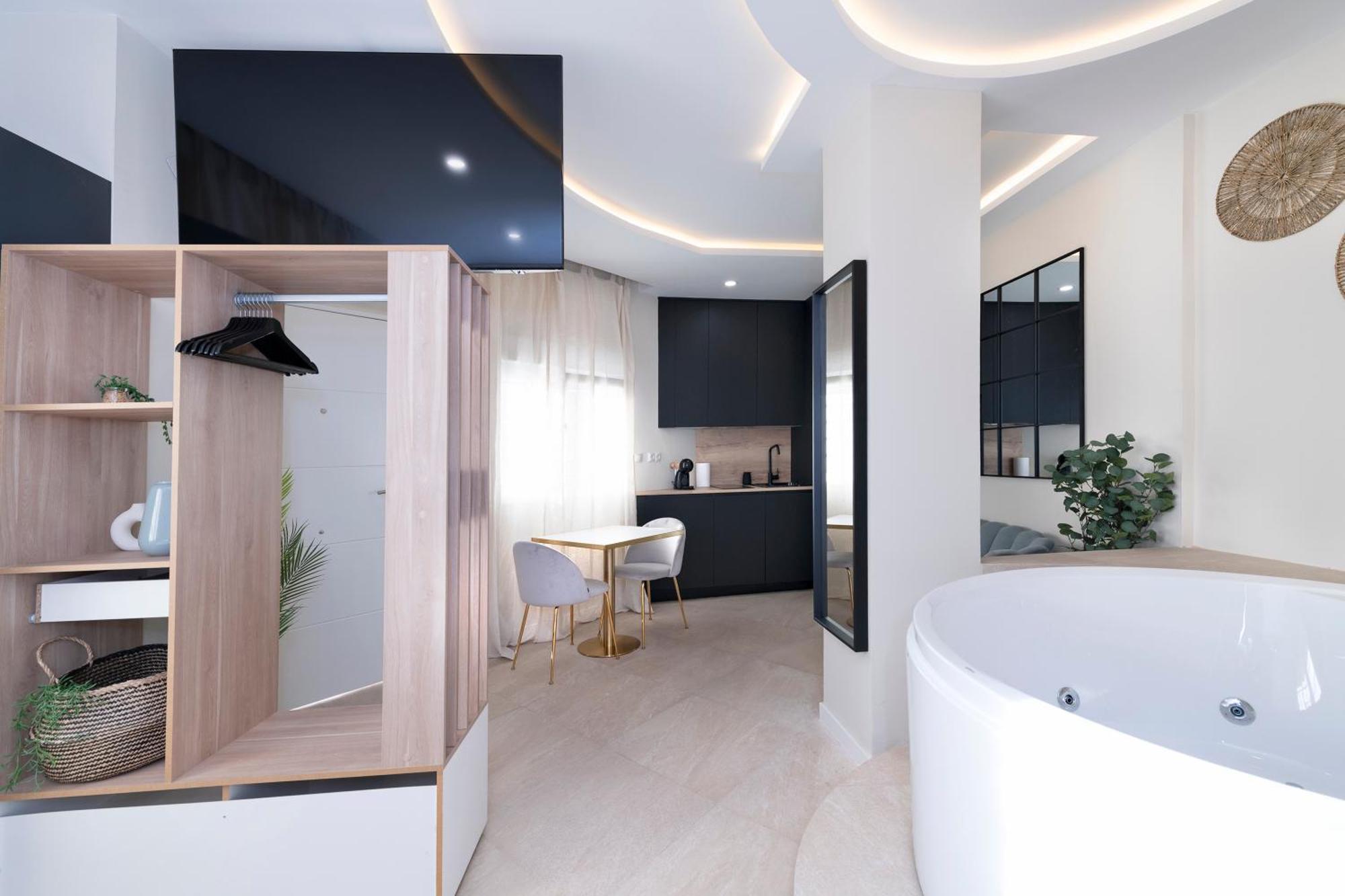 Malaga Boutique V.V Luxury Jacuzzy Apartment Exterior foto