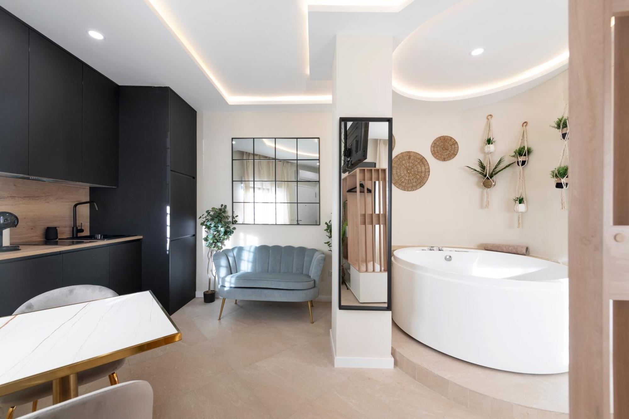 Malaga Boutique V.V Luxury Jacuzzy Apartment Exterior foto